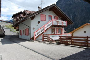 Appartamento Col Val di Fassa con Terrazza BAGNI RINNOVATI 2023